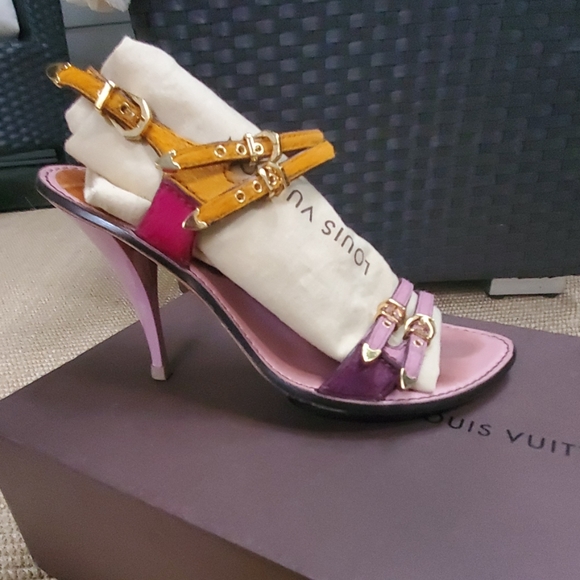 Lous Vuitton Sandals - Picture 1 of 8